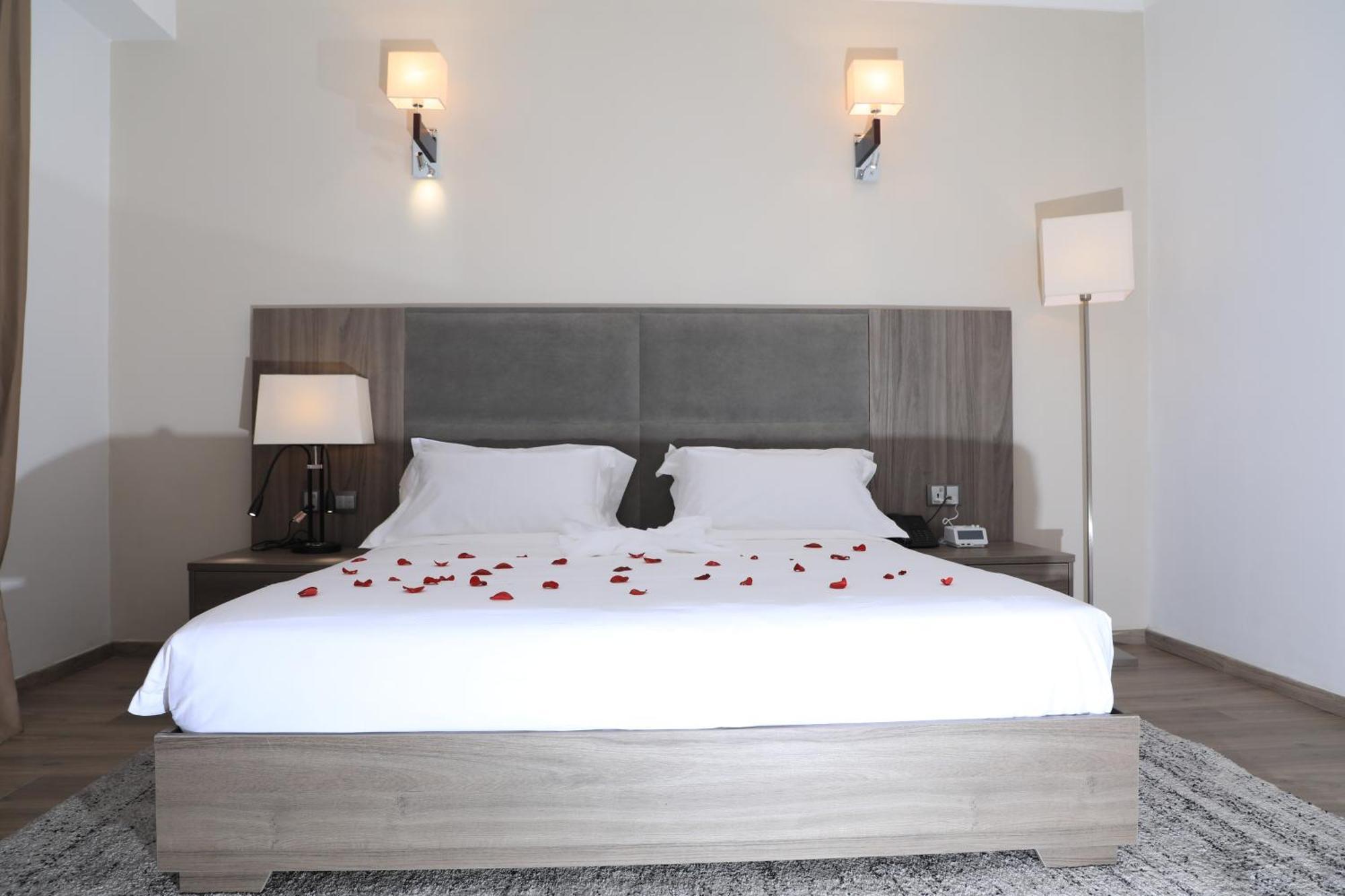 Th Bonroyal Hotel Аддис-Абеба Экстерьер фото